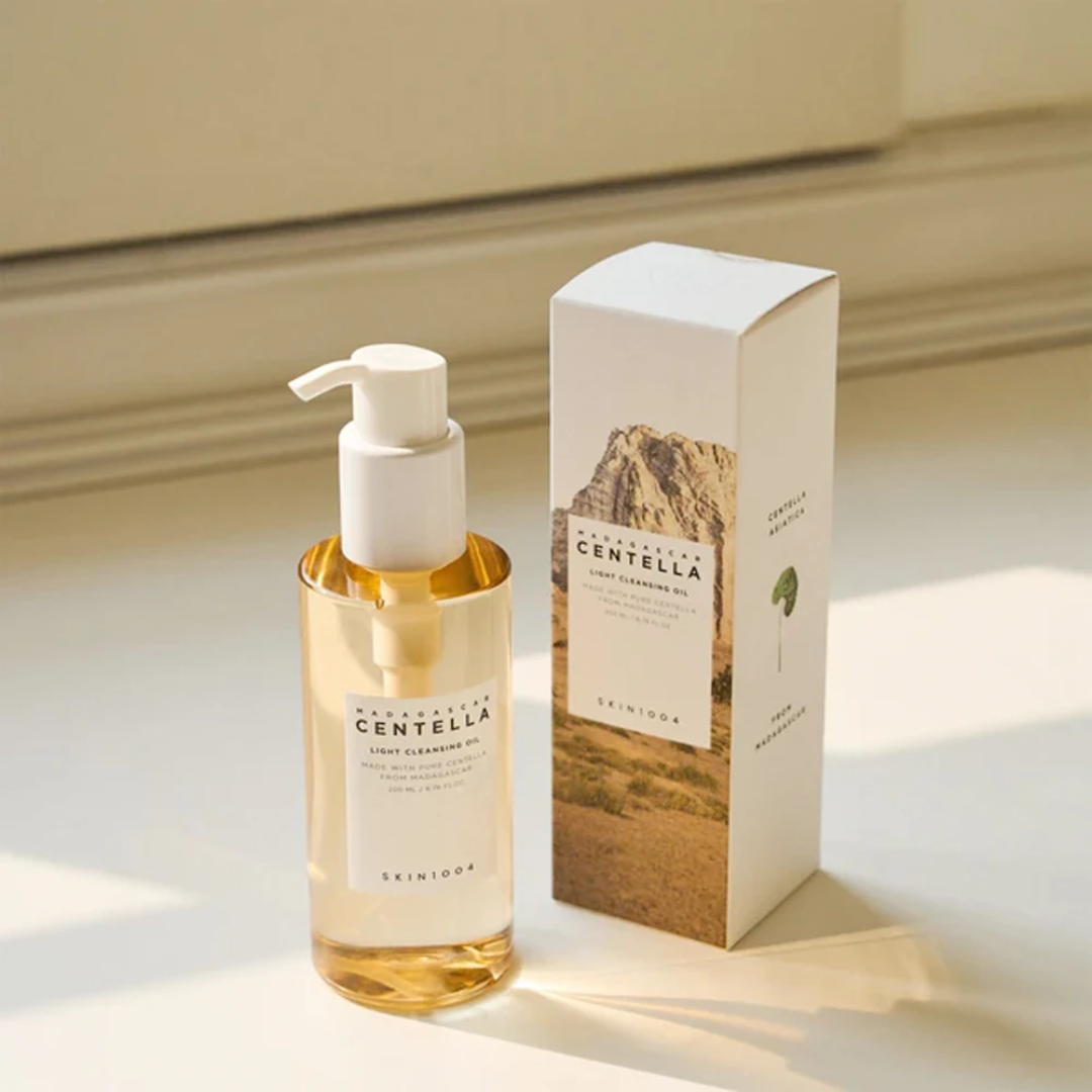 Madagascar Centella Light Cleansing Oil