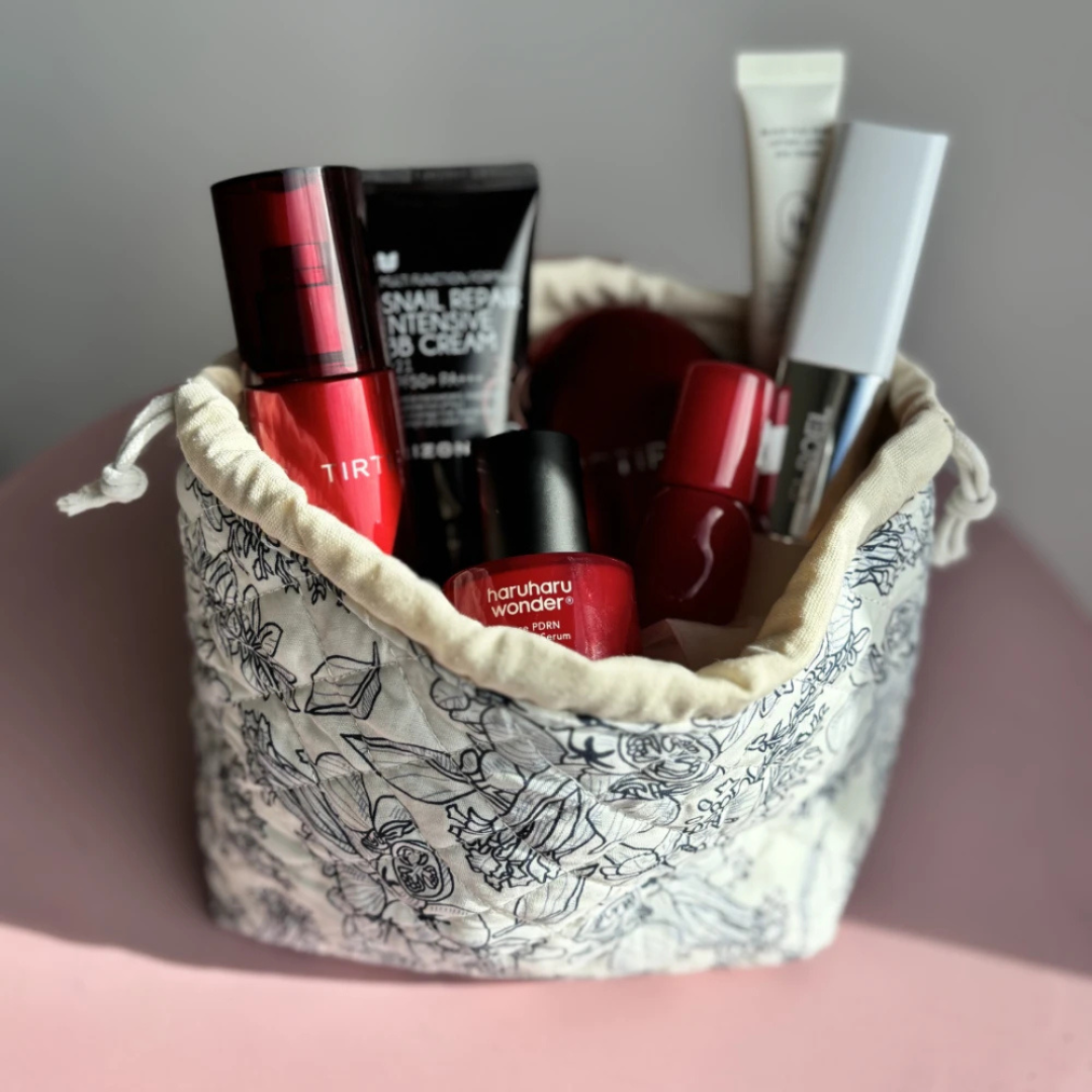 Maude Makeup Taske - Råhvid/Mørkeblå